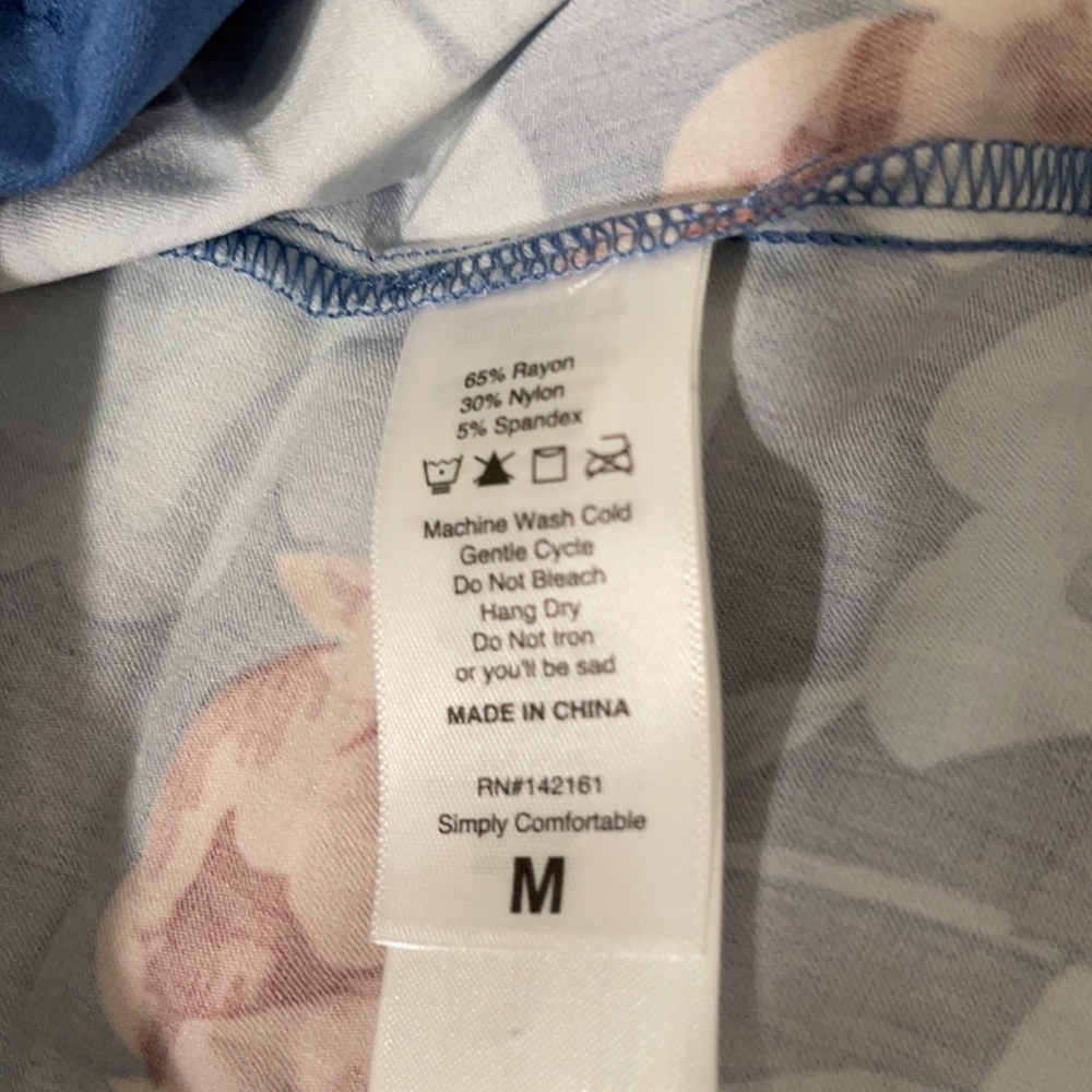 NWT Roxanne snap tank! - Picture 5 of 5
